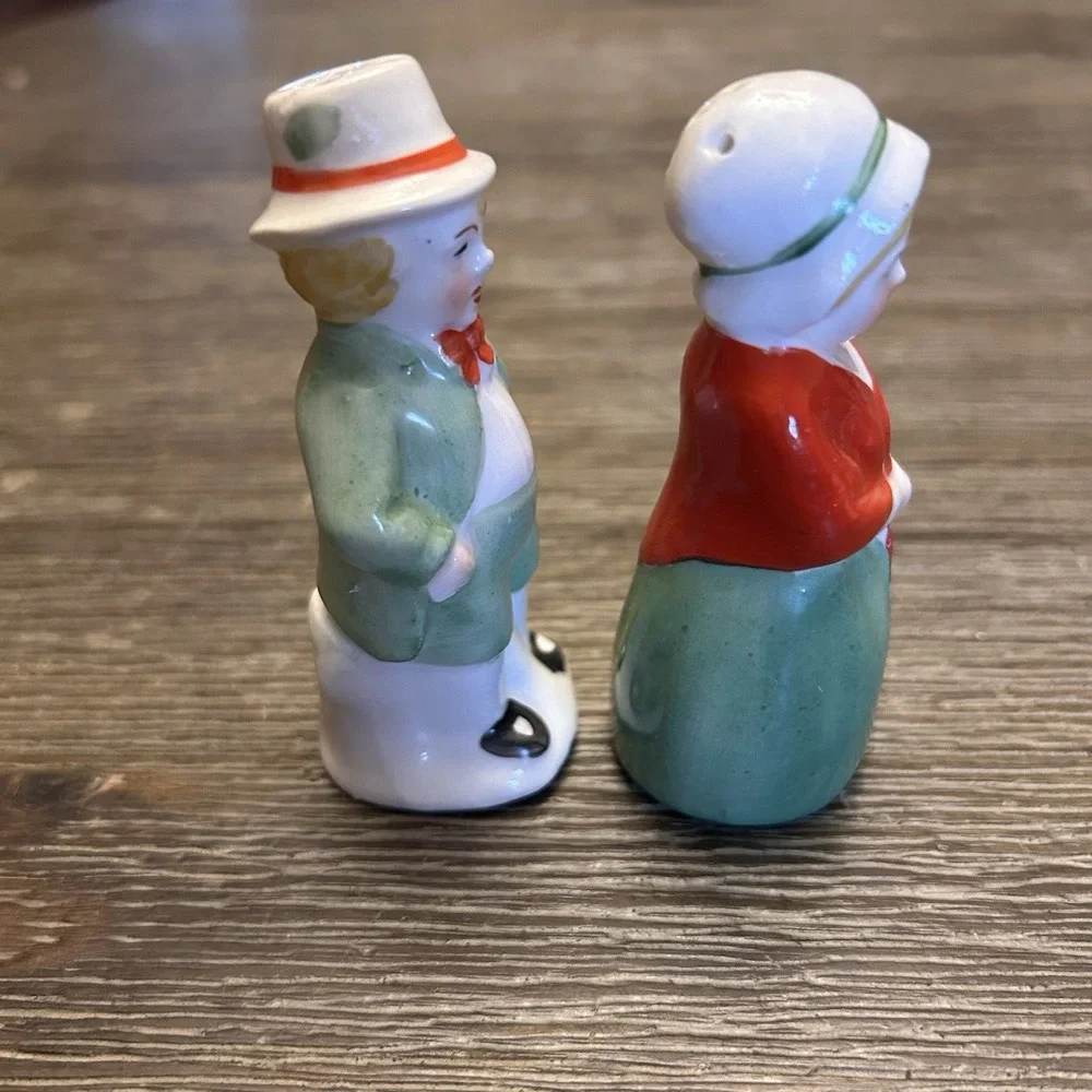 Czecho Slovakia Dutch Boy & Girl Porcelain Salt Pepper Shakers Antique 1930-50s